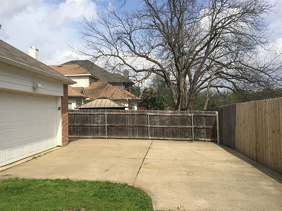 4th image of 1413 Monte Carlo Dr