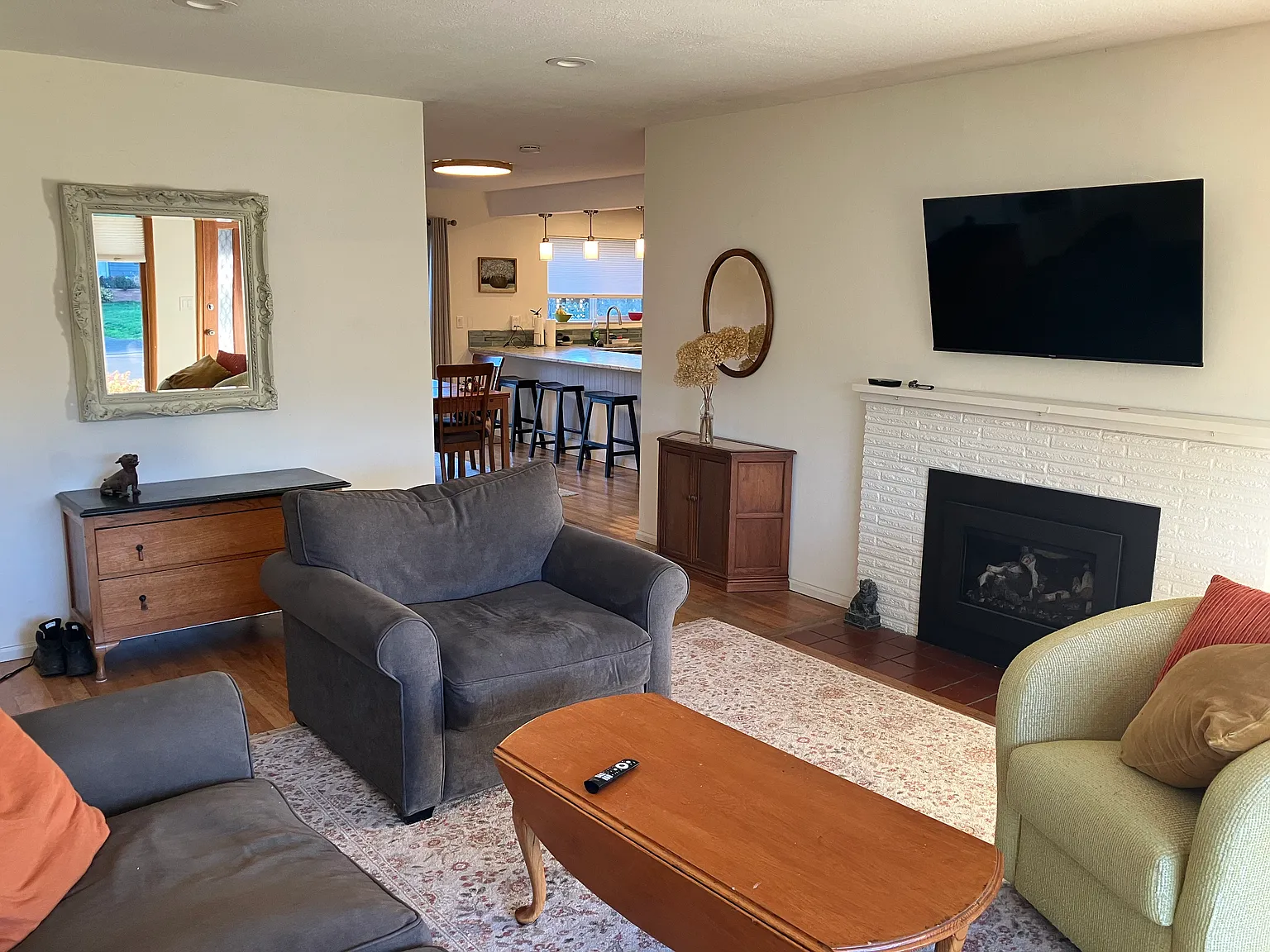9761 SE 49th Ave — Photo 3