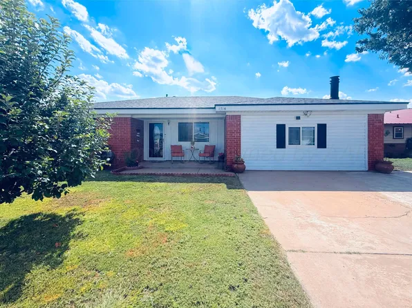 1716 Sunset Ave, Dumas, TX 79029