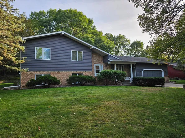 1928 Linda Ln, Saint Cloud, MN 56301