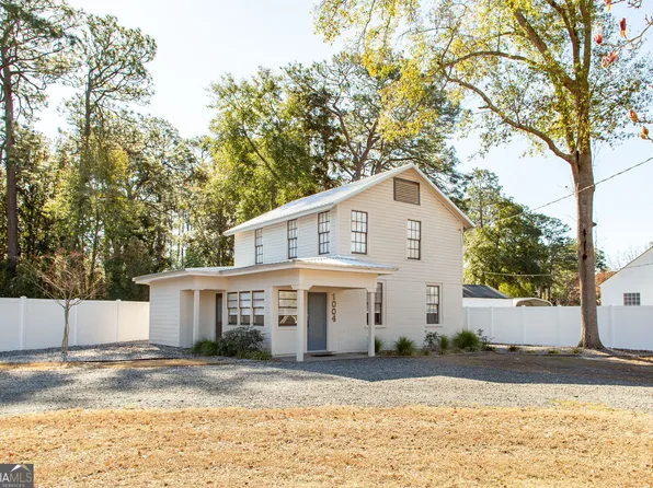 1004 Hill St, Waycross, GA 31501