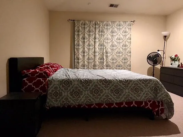 536 Waterford Dr — Photo 4