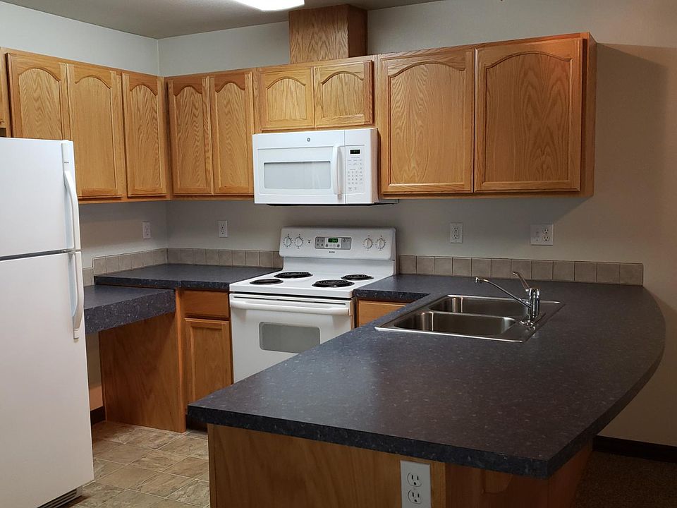 1st image of 1450 SE Harvest Dr