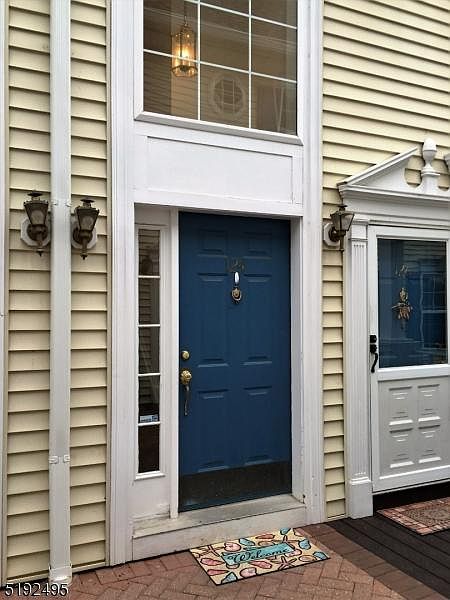 1st image of 124 Arbor Way #124
