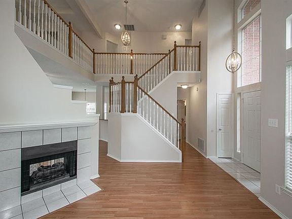 5th image of 2216 London Dr