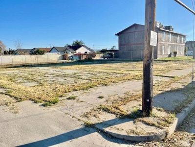 1122 7th St, Sanger, CA, 93657