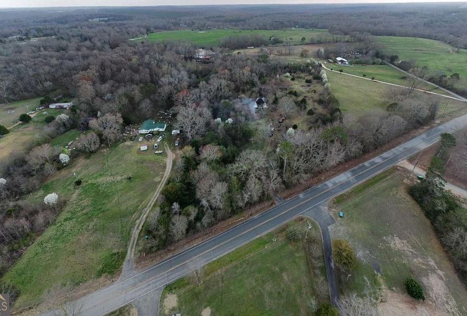 2nd image of 2762 Highway 326