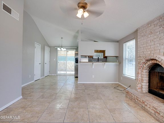 5th image of 1316 Trudy Elaine Dr APT B