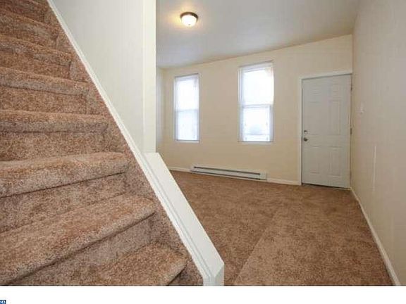 3rd image of 1829 E Ontario St