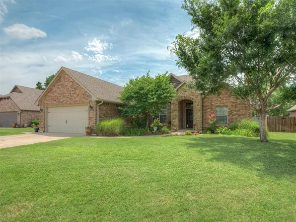 14005 Savannah River Way, Yukon, OK 73099