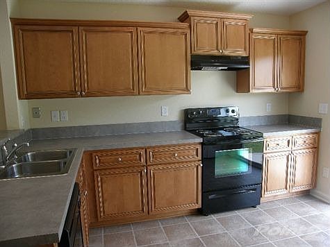 Pictures 379