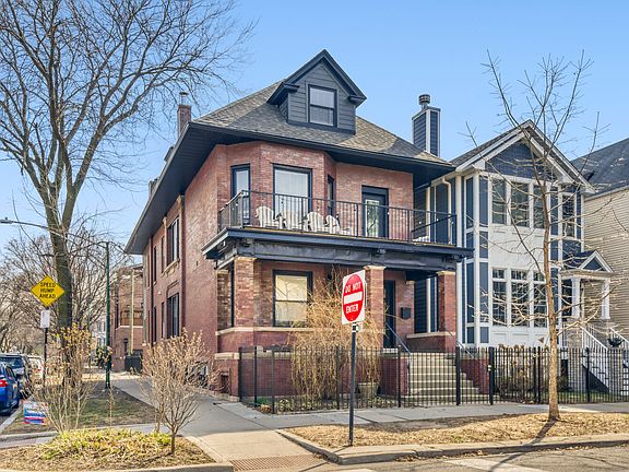 2nd image of 1501 W Wellington Ave #2