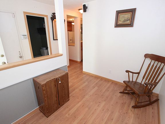 2nd image of 214 Ivy Meadow Ct