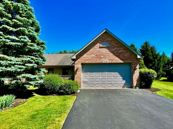 619 Hampshire Dr, Hampshire, IL 60140
