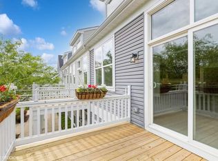 1686 Simms St, Aurora, IL 60504