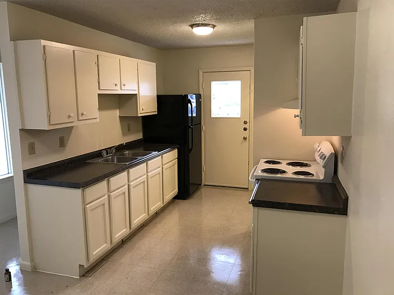 1025 Sutton Dr #101 — Photo 3