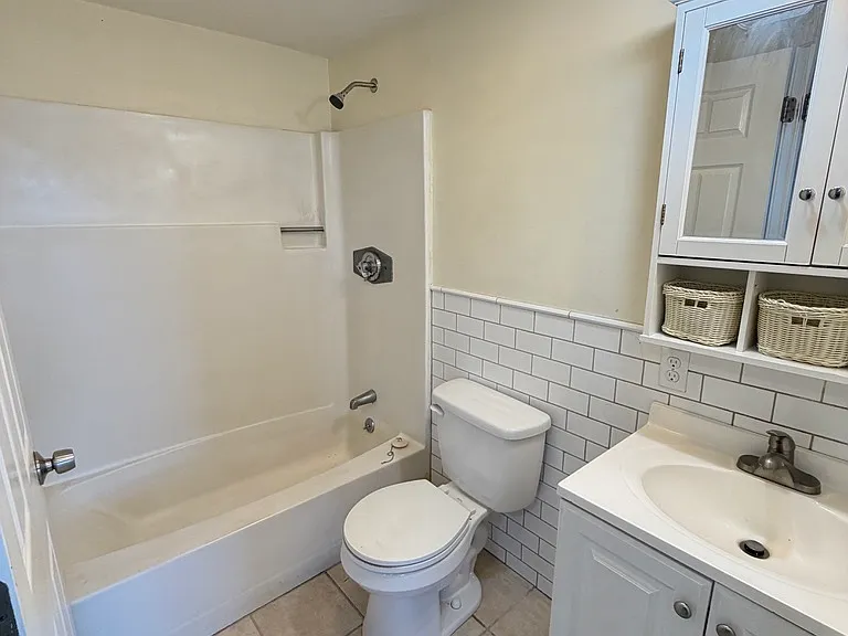 46 S Bow St #1 — Photo 4