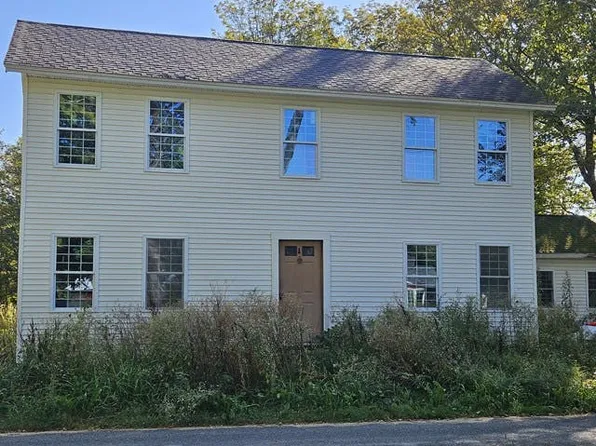 1 Crane Rd, Chester, MA 01011