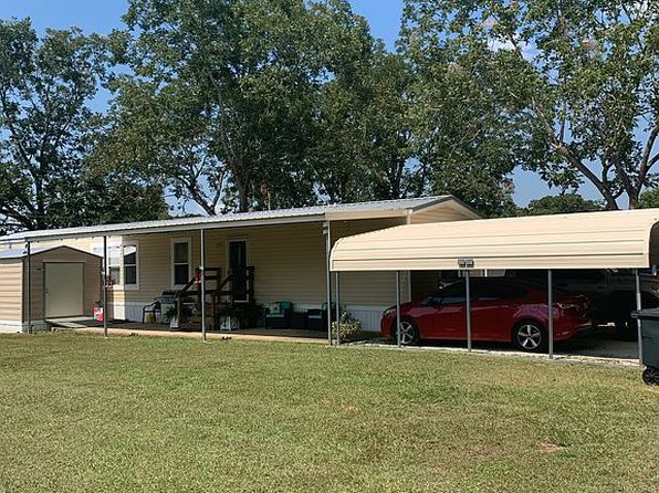 1105 Whispering Pines Rd #4A