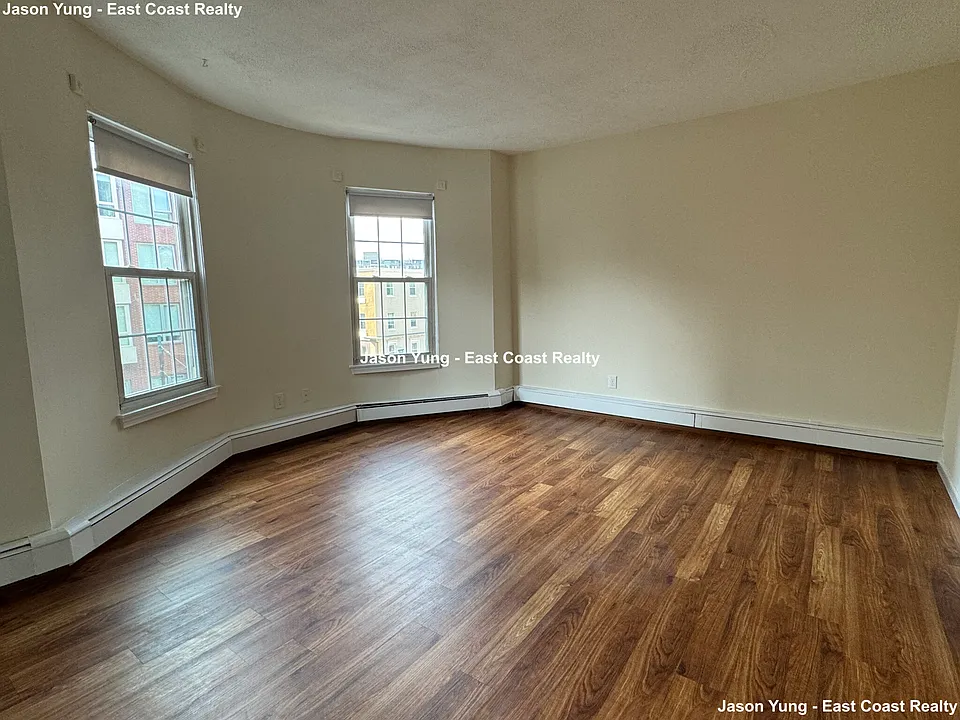 82 S Huntington Ave #8221