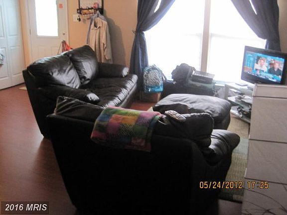 4th image of 533 Pensacola Dr
