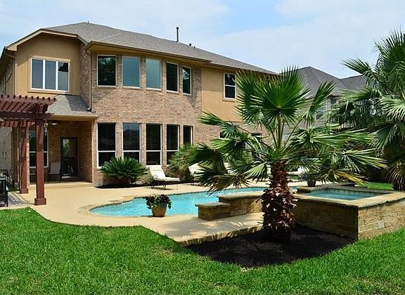 3rd image of 2844 Collingwood Dr