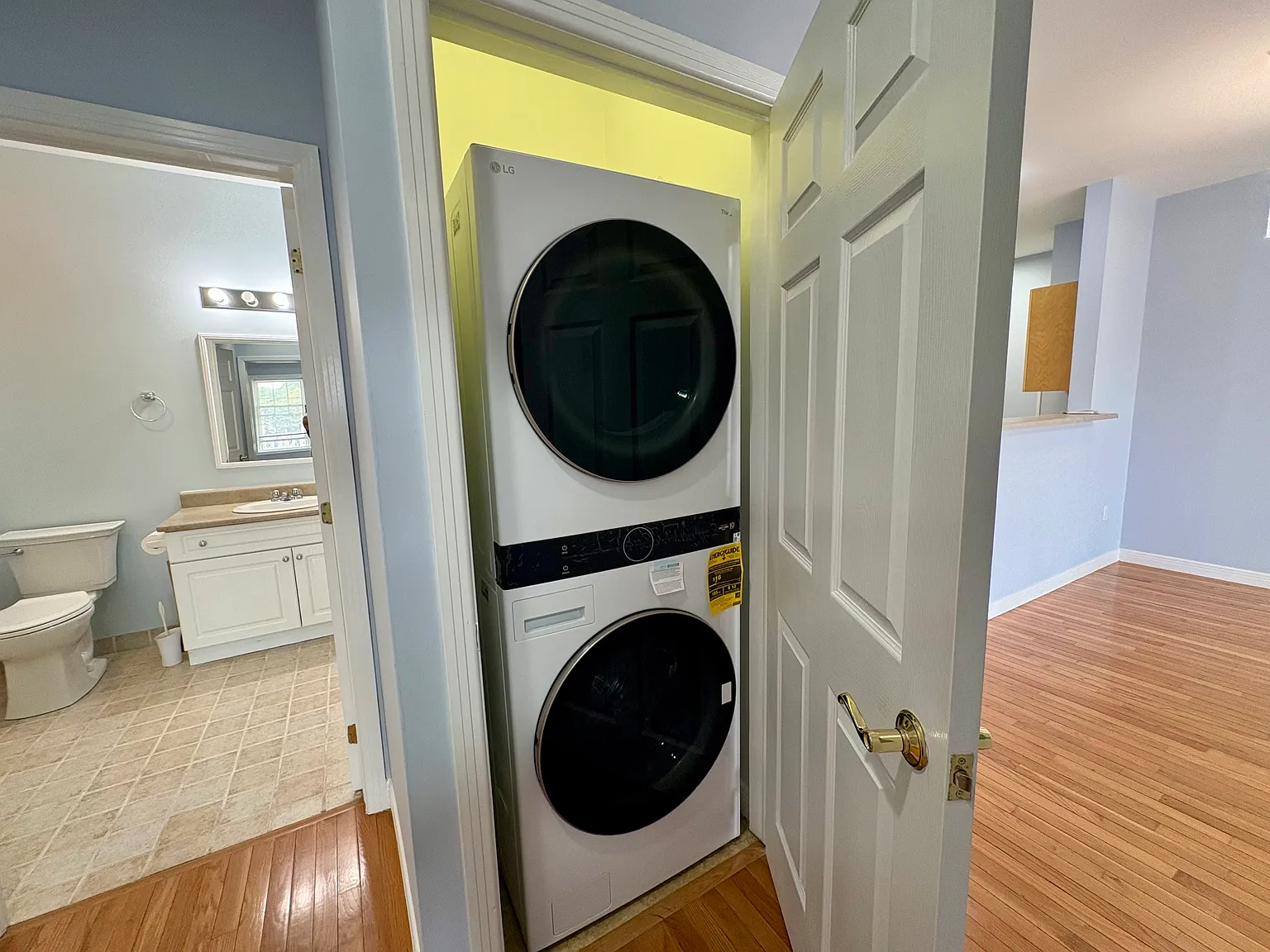 2 bed, 1194 sqft, $2,850 — Photo 4
