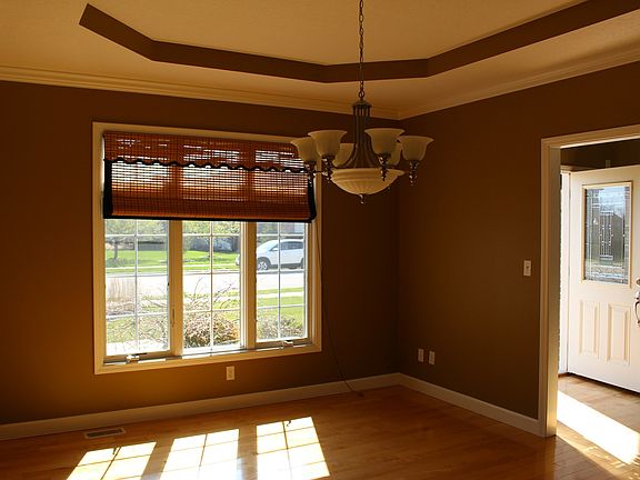 4th image of 6727 N Greenwich Pl