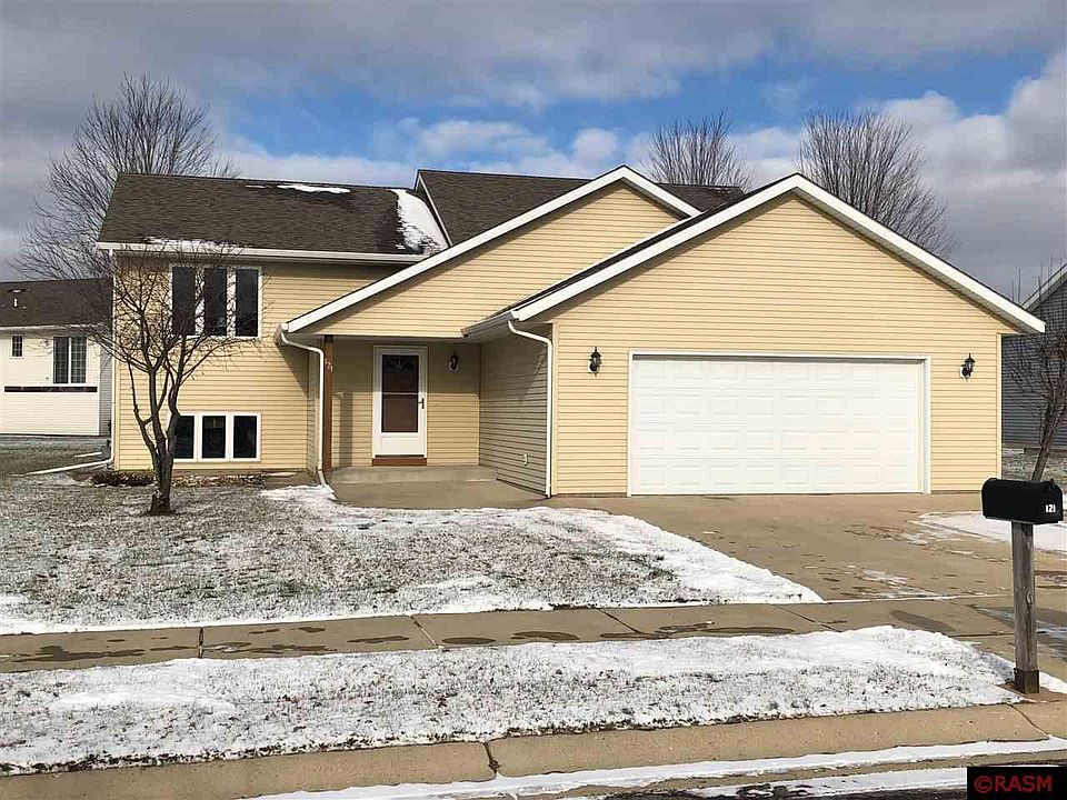 1st image of 121 Spyglass Dr