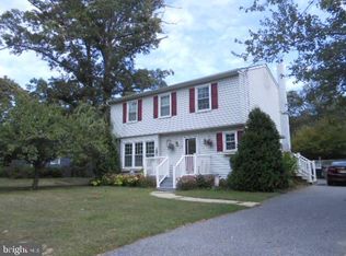 25 E Forest Glen Dr, Millville, NJ 08332