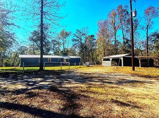 1405 May Dr, Onalaska, TX 77360