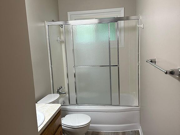 5th image of 3120 W 231st St