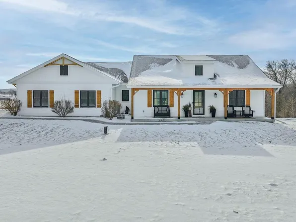 E8595 Quarry Road, Rock Springs, WI 53961