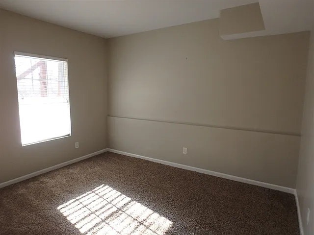 2713 Gross Ave — Photo 18
