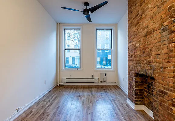 Rented by Nooklyn NYC LLC | media 45