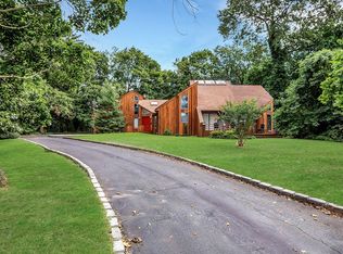 79 Sunset Dr, Sayville, NY 11782
