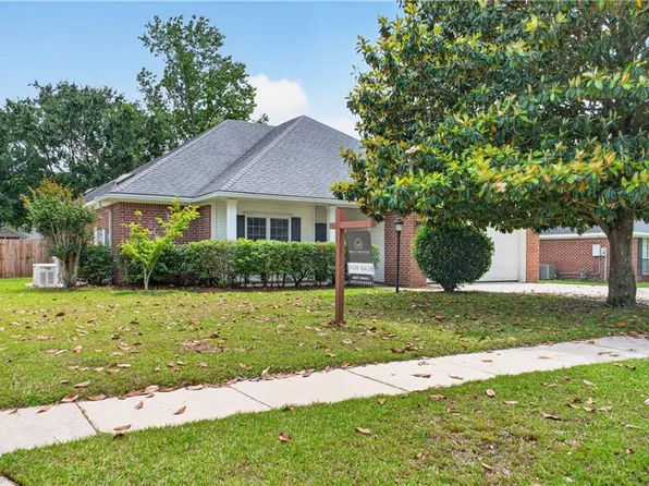 2221 Vulcan Ct, Mobile, AL 36695
