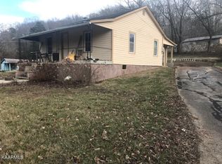 402 Myers Rd, Lenoir City, TN 37771