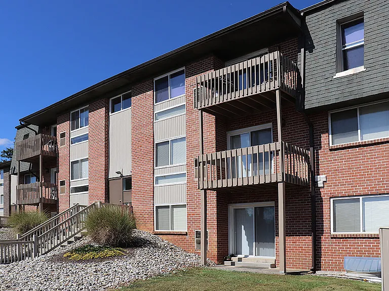 Spring Ridge Apartments — Photo 9