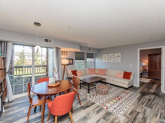 2nd image of 23004 Chandlers Ln APT 225