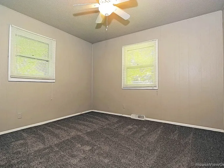 1105 N West End Blvd — Photo 20