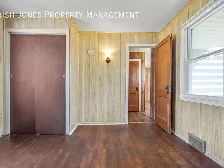 1 Idlebrook Dr — Photo 14