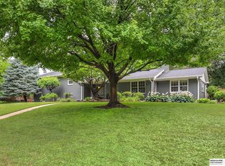 8668 Cedar St, Omaha, NE 68124