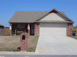 5424 Pin Oak Ln, North Little Rock, AR 72117