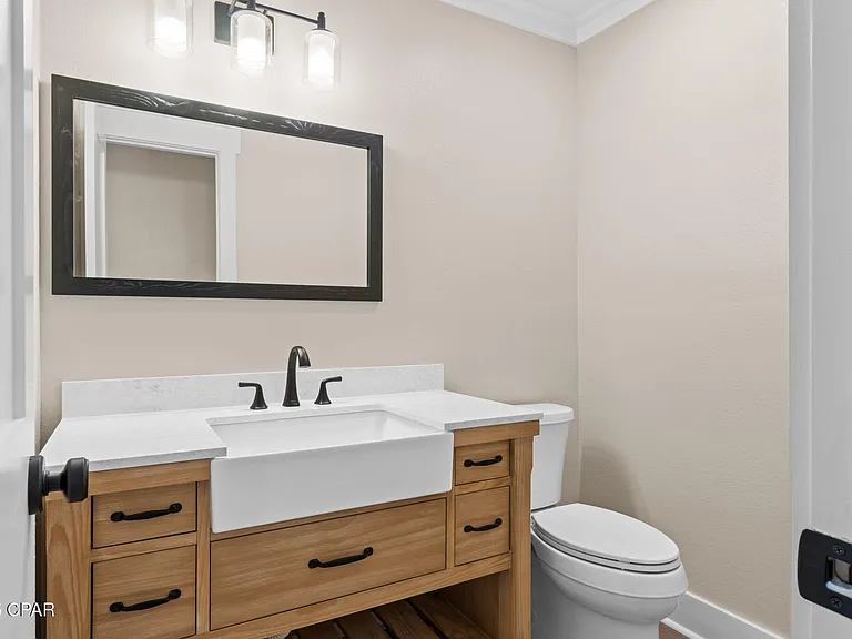 1335 Capri Dr — Photo 12