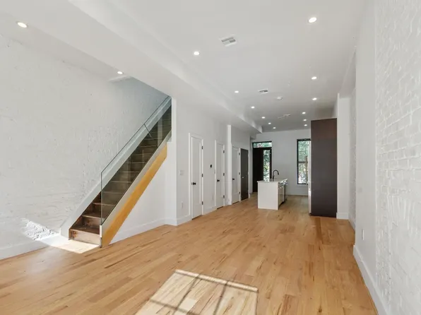 751a Monroe Street image 2 of 25