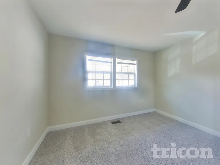 13 Cardigan Ct — Photo 10