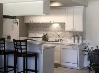 Alders, Tustin, CA 92780
