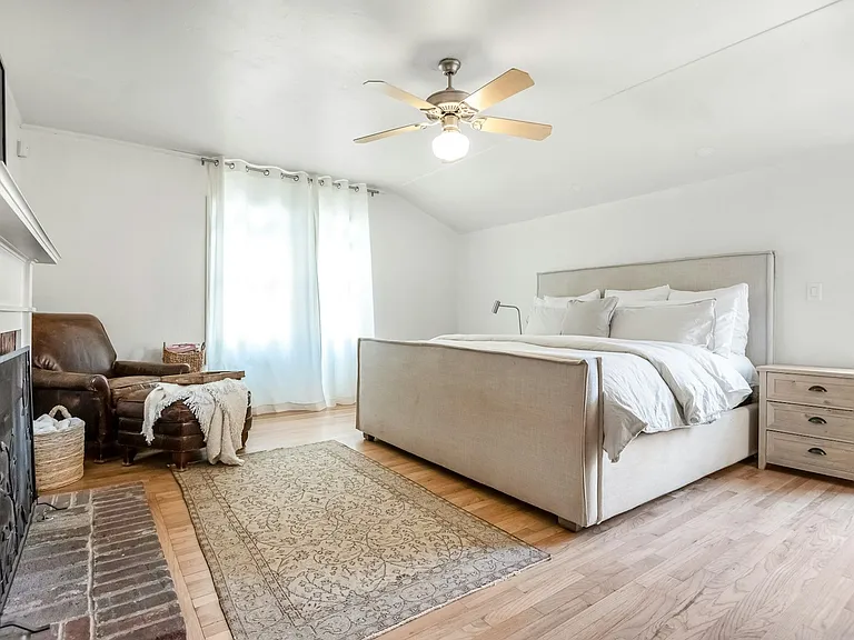 1531 W Laurel Ave — Photo 15