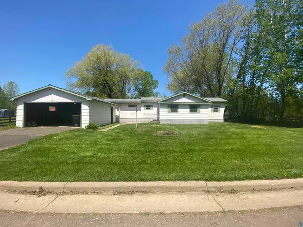 821 W 3rd St, Washburn, WI 54891